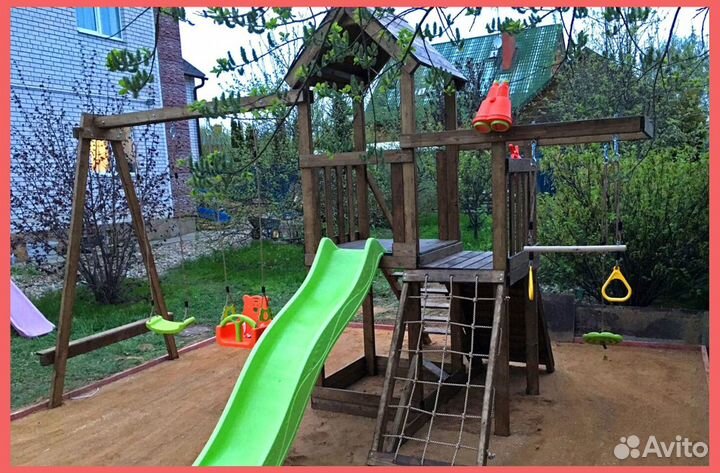 Детский игровой комплекс с горкой
