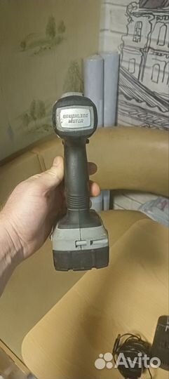 Аккумуляторная дрель шуруповерт интерскол