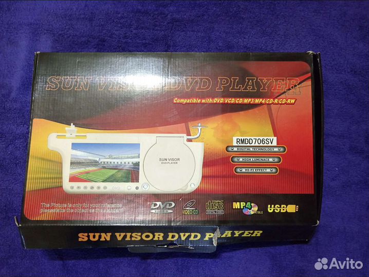 Козырек видео DVD player с пультом