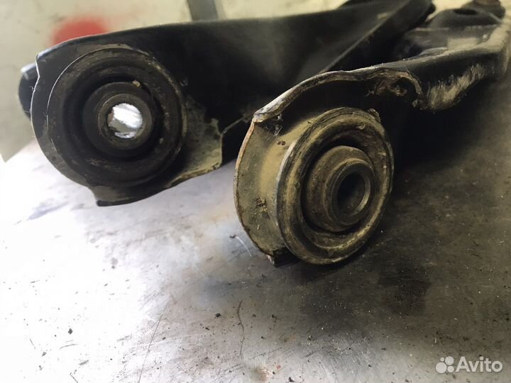 Рычаг передний Renault Logan Sandero Largus