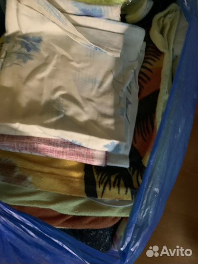 Постельное белье разное нуждающимся