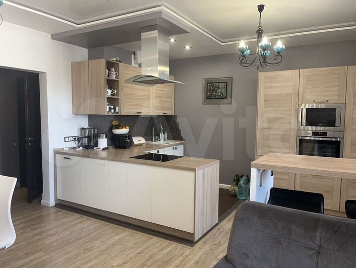 3-к. квартира, 94 м², 11/16 эт.