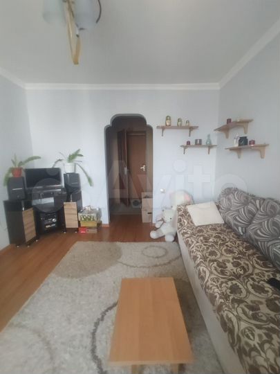 2-к. квартира, 42 м², 9/10 эт.