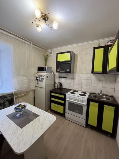 2-к. квартира, 46 м², 1/14 эт.