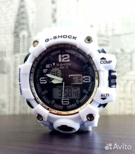 Белые часы Casio G-Shock