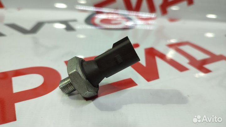 Датчик давления масла Audi Q5 8RB cdnc 01.07.2011