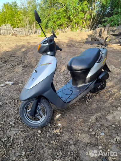 Скутер Suzuki lets 2