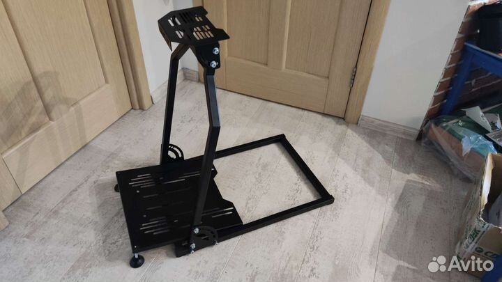 Стойка для игрового руля