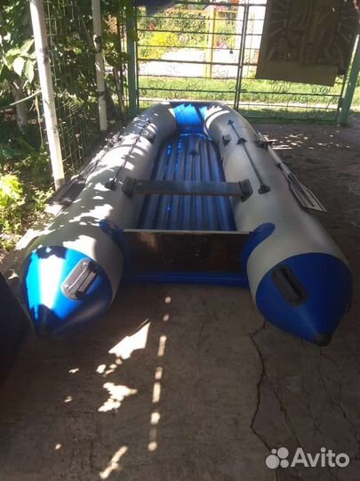 Надувная лодка