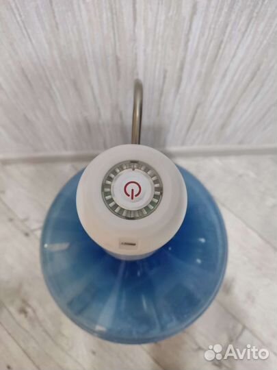 Бутыль 19 л. с автоматической помпой