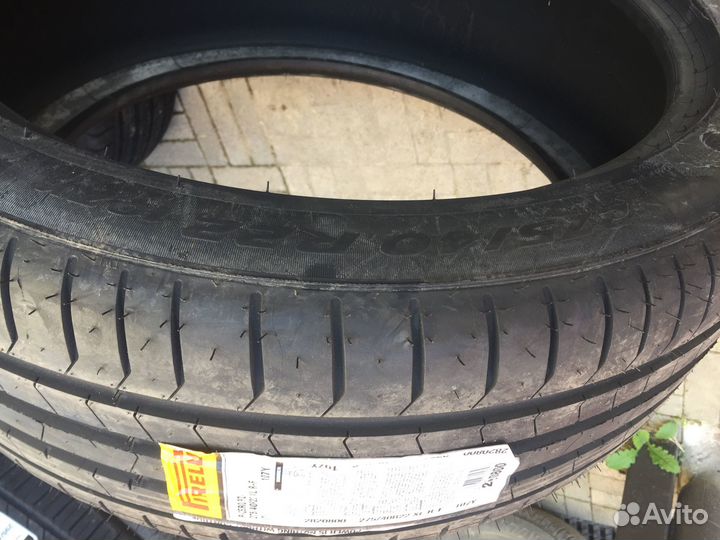Pirelli P Zero PZ4 L.S. 275/40 R22 и 315/35 R22 112Y