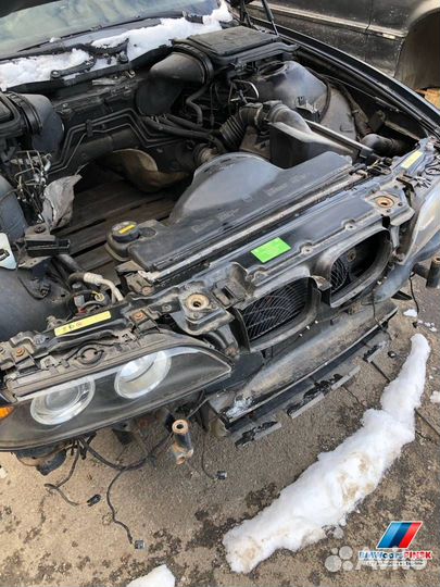 Передняя панель (телевизор) BMW 5 E39 рест. 2003