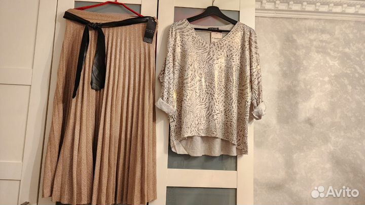 Новая Кофта и Юбка р.54-52 Италия с Золотом
