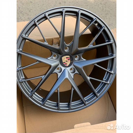 Диски R21 на Porsche