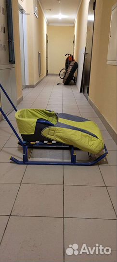 Детские санки в отличном состоянии