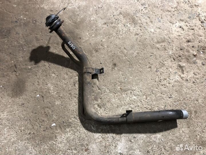 Топливная горловина гранта Калина