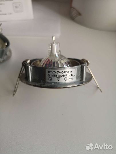 Точечные встраиваемые светильники