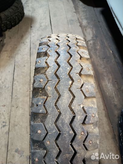 2 зимних колеса УАЗ