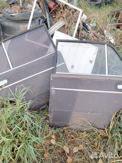 Двери от жигули 2106