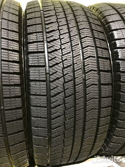 Bridgestone Blizzak Ice 225/55 R16 96S