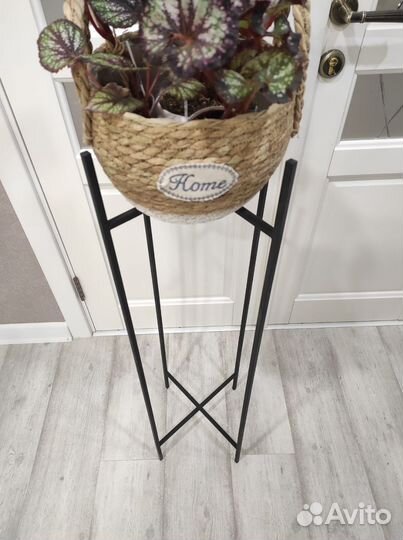 Подставка для цветов в стиле лофт