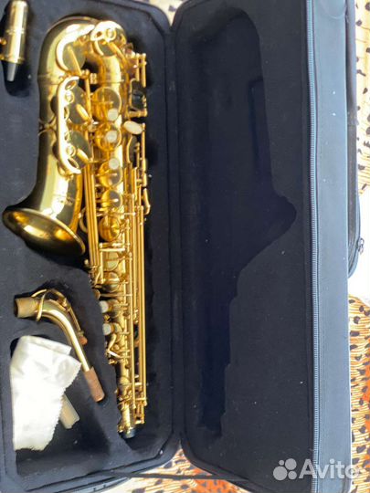 Саксофон альт Mercury