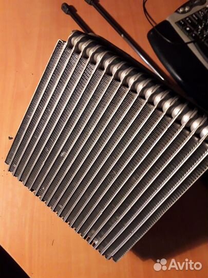 Запчасти для kia carnival