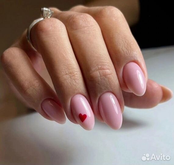 Маникюр на дому