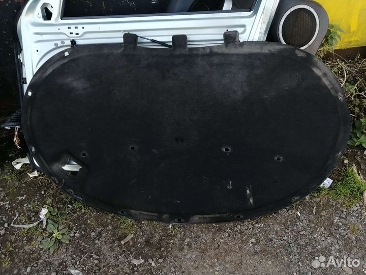 Шумоизоляция капота volkswagen passat B7