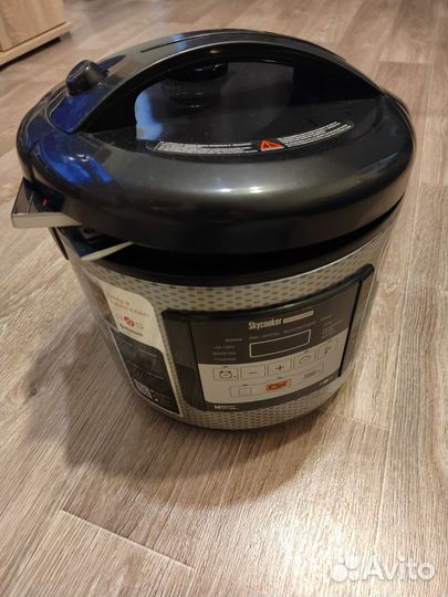 Мультиварка Redmond RMC M224S