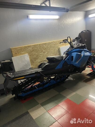 Снегоход BRP Ski-doo Summit SP 850E-TEC 154