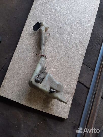 Renault Laguna 1 бачок омывателя