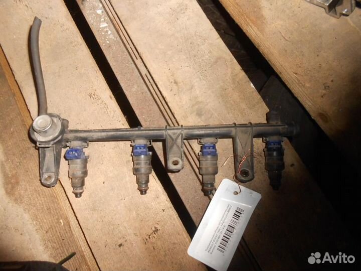 Рейка топливная (рампа) Renault Scenic