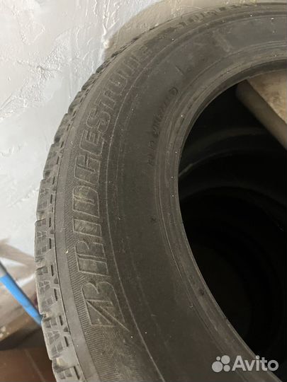 Bridgestone Blizzak Revo GZ 215/60 R16