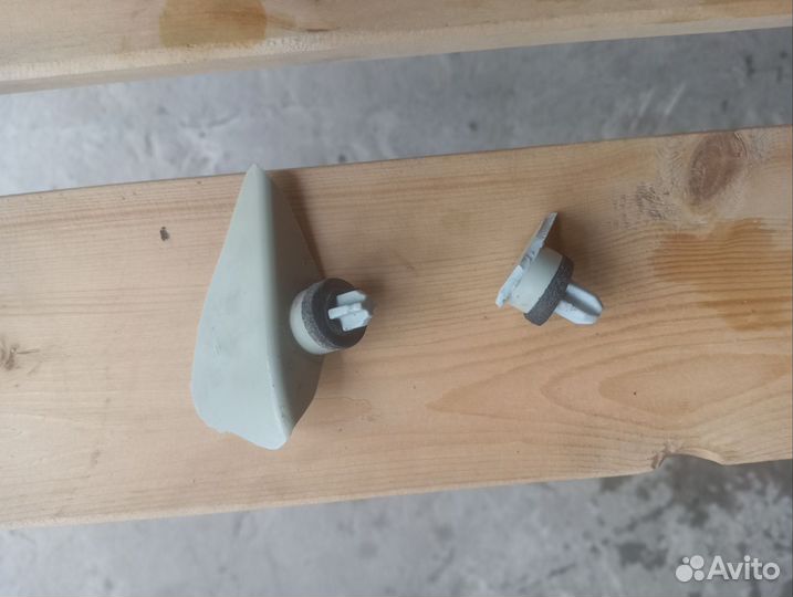 Задняя левая фара