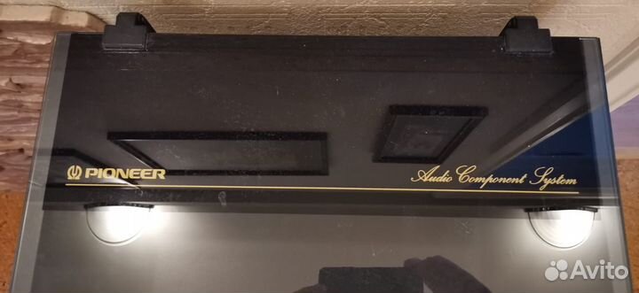 Стойка для аудиоаппаратуры 