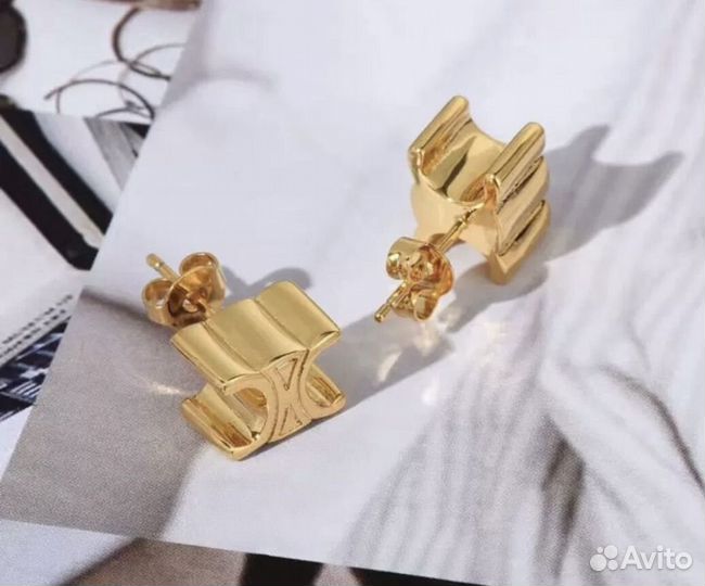 Серьги пусеты celine