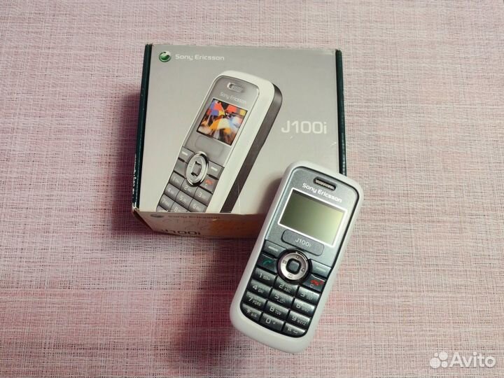 Sony Ericsson J100i