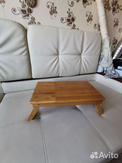 Поднос деревянный на ножках