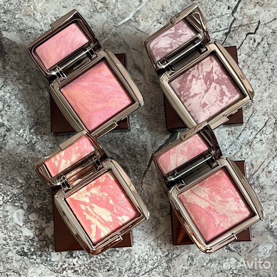 Hourglass румяна, праймер Veil, туши