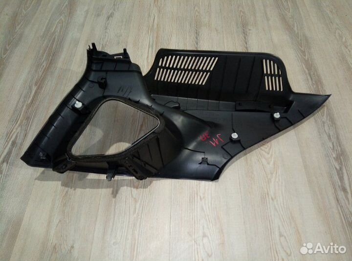 Обшивка багажника Nissan qashqai J11 Прав