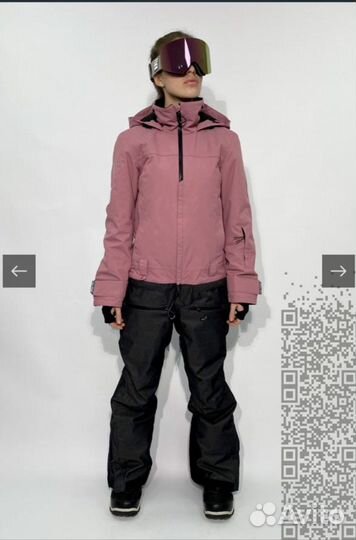 Сноубордический комбинезон женский