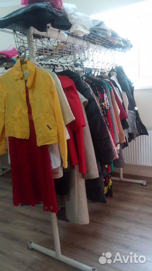 Детские вещи и обувь