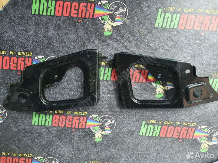 Кронштейны крепления фары ваз 2113 2114 2115 новые