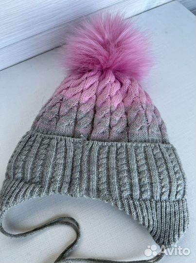 Шапка + манишка в подарок