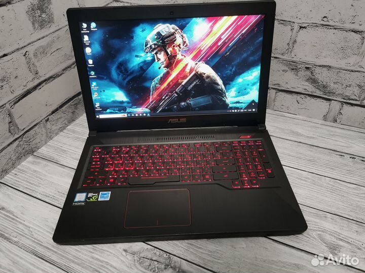 Игровой ноутбук Asus Gtx 1050/Core i5/SSD