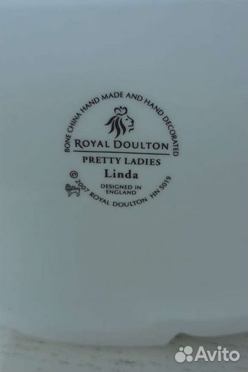 Фарфоровая статуэтка Royal Doulton Pretty Ladies