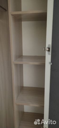 Угловой шкаф с зеркалом