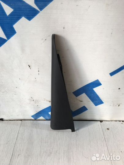 Уголок двери внутренний volkswagen touareg I рест