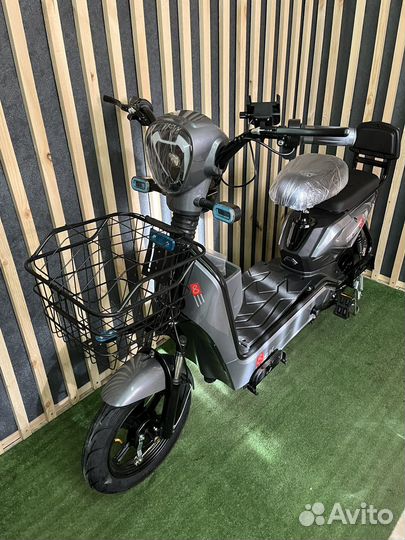Электроскутер новый
